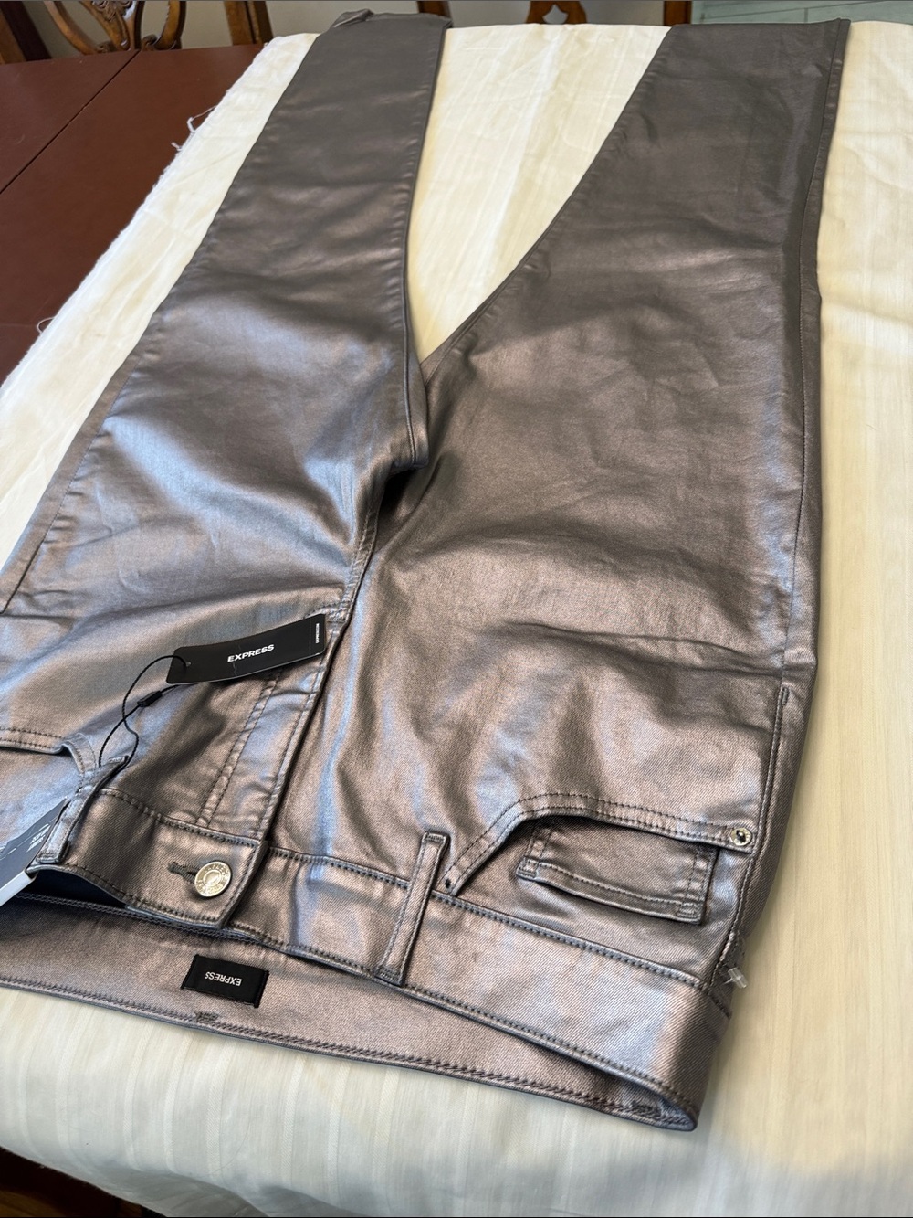 Men's pants subcategory selection